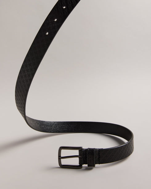 TERAMO-Gifts-Give the gift of effortless style with the TERAMO set. Including a belt and matching card holder, this subtle geometric texture adds a touch of contemporary style to any outfit. Belt and card holder set Top grain leather belt Geometric texture Matching card holder Logo hardware Comes in branded gift box- Ted Baker Romania